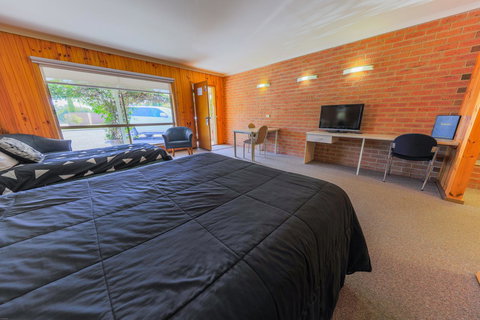 Country Roads Motor Inn Naracoorte - Accommodation Kalgoorlie 35