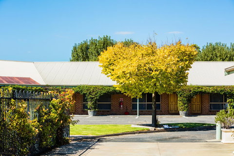 Country Roads Motor Inn Naracoorte - Accommodation Kalgoorlie 6