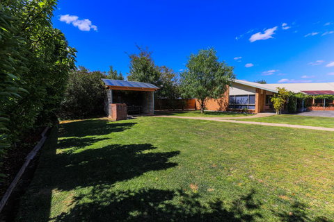 Country Roads Motor Inn Naracoorte - Accommodation Kalgoorlie 9