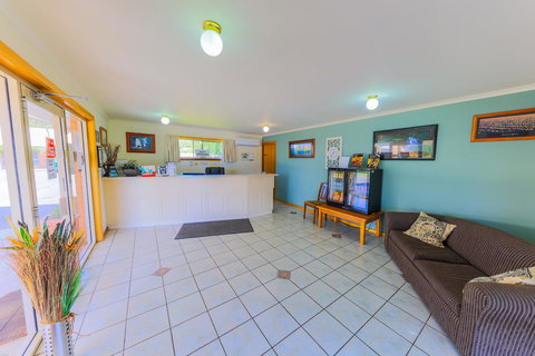 Country Roads Motor Inn Naracoorte - Accommodation Kalgoorlie 14