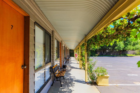 Country Roads Motor Inn Naracoorte - Accommodation Kalgoorlie 27