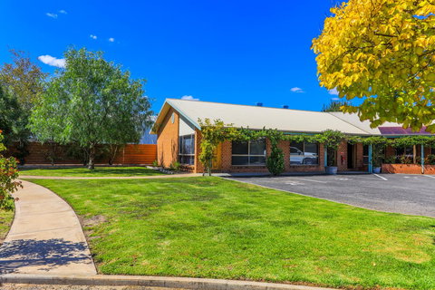 Country Roads Motor Inn Naracoorte - Accommodation Kalgoorlie 13