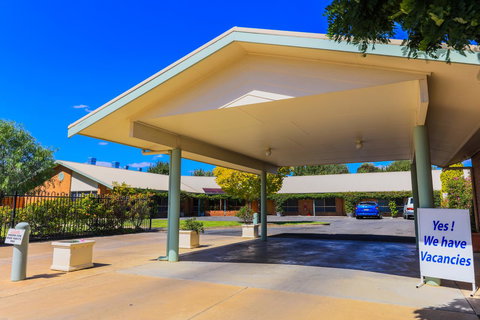 Country Roads Motor Inn Naracoorte - Accommodation Kalgoorlie 1