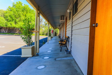 Country Roads Motor Inn Naracoorte - Accommodation Kalgoorlie 21
