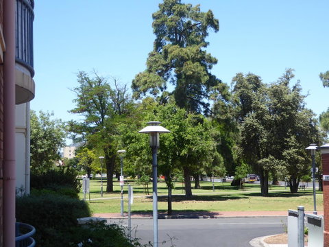 ADELAIDE CENTRAL APARTMENT - 3BR, 2BATH & CARPARK - Accommodation Kalgoorlie 26