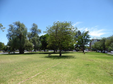 ADELAIDE CENTRAL APARTMENT - 3BR, 2BATH & CARPARK - Accommodation Kalgoorlie 31