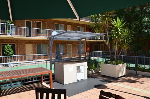 ADELAIDE CENTRAL APARTMENT - 3BR, 2BATH & CARPARK - Accommodation Kalgoorlie 22