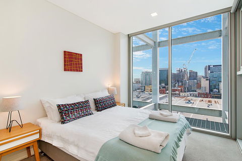 Stylish And Comfortable, Views Over Gouger St! - Accommodation Kalgoorlie 9