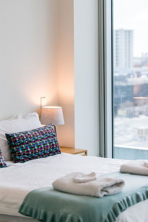 Stylish And Comfortable, Views Over Gouger St! - Accommodation Kalgoorlie 10