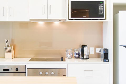 Stylish And Comfortable, Views Over Gouger St! - Accommodation Kalgoorlie 7