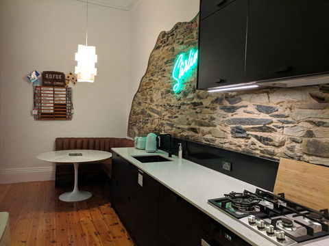 Glenelg 3 Bedroom Apartment - Accommodation Kalgoorlie 11