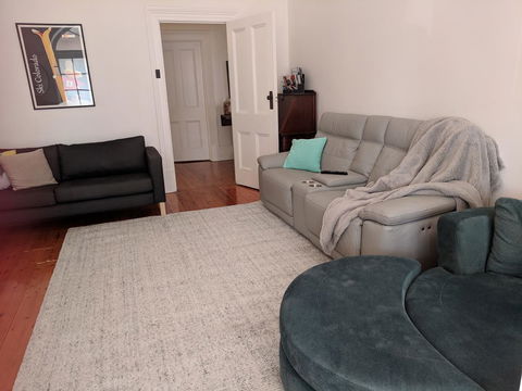 Glenelg 3 Bedroom Apartment - Accommodation Kalgoorlie 5