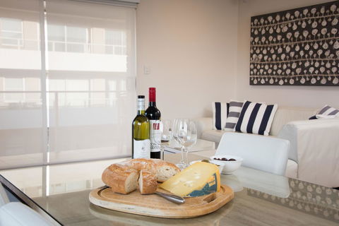 Stylish 3 Bedroom Beachview Apartment - Accommodation Kalgoorlie 9