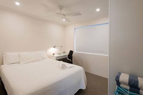 Stylish 3 Bedroom Beachview Apartment - Accommodation Kalgoorlie 10