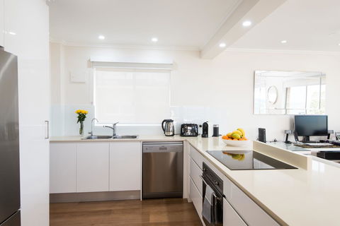 Stylish 3 Bedroom Beachview Apartment - Accommodation Kalgoorlie 6