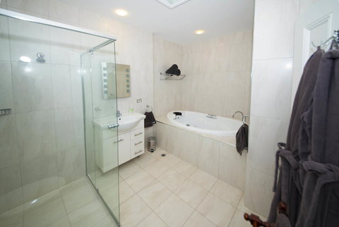 Yankalilla Bay Homestead - Accommodation Kalgoorlie 8