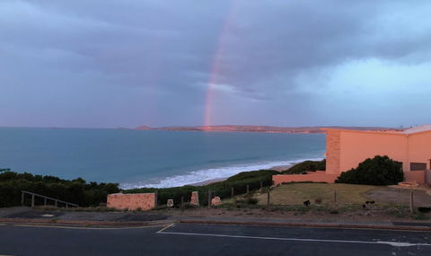 Southern Sands\' Beachfront Apartment - Accommodation Kalgoorlie 18