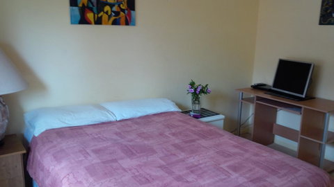 Byron Bay Guest - Accommodation Kalgoorlie 3