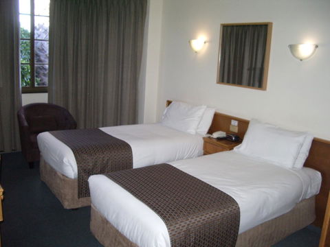 Aviators Lodge - Accommodation Kalgoorlie 5