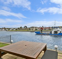 Salt Waterfront Apartment - Accommodation Kalgoorlie