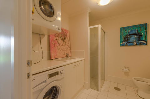 Lights Landing Penthouse - Accommodation Kalgoorlie 20