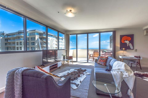 Lights Landing Penthouse - Accommodation Kalgoorlie 0