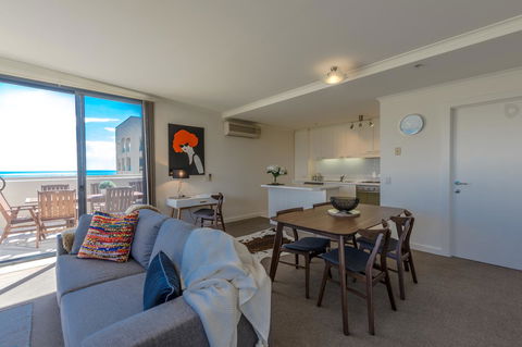 Lights Landing Penthouse - Accommodation Kalgoorlie 2