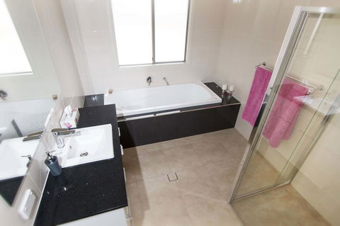 Brock's Base - Accommodation Kalgoorlie 7