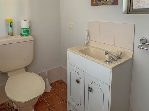 Seacroft - Accommodation Kalgoorlie 13