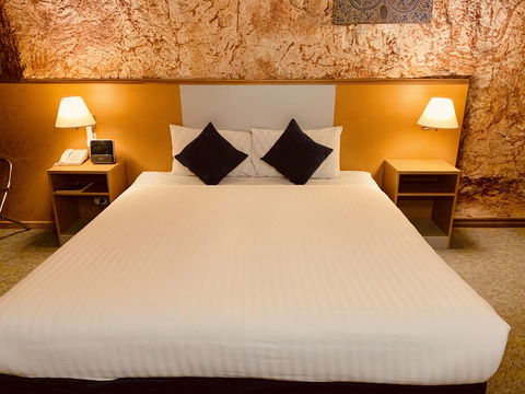 Desert Cave Hotel - Accommodation Kalgoorlie 1