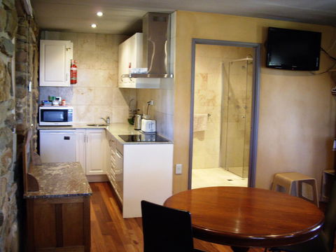 1860 Wine Country Cottages - Accommodation Kalgoorlie 9
