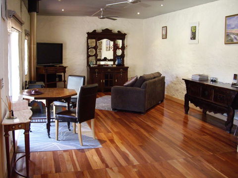 1860 Wine Country Cottages - Accommodation Kalgoorlie 16