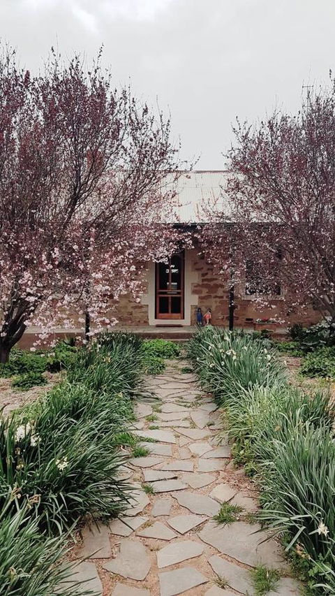 D2 At Watervale - Accommodation Kalgoorlie 0