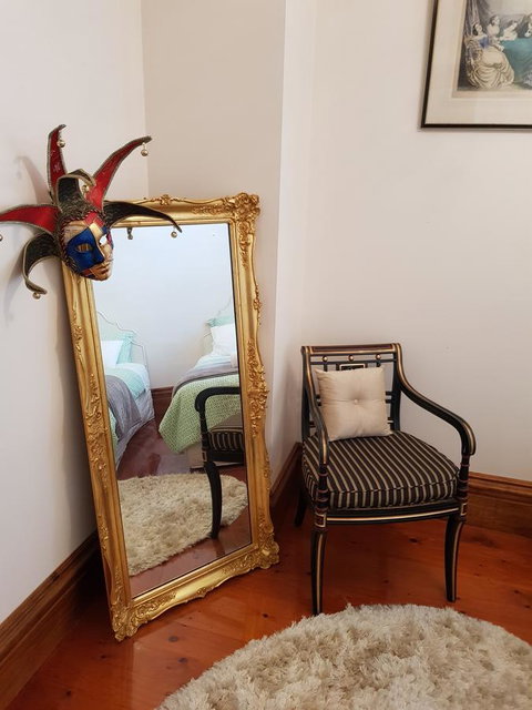 Grand Bluestone Mansion - Accommodation Kalgoorlie 13