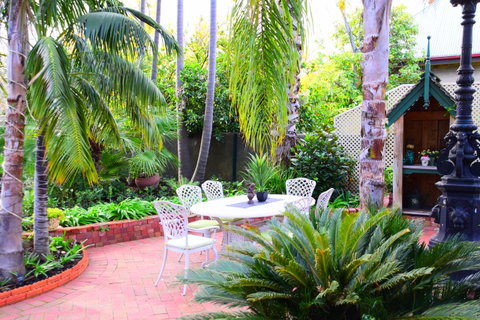 Grand Bluestone Mansion - Accommodation Kalgoorlie 18