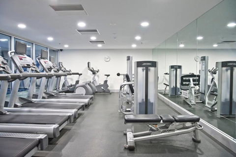 Luxury City Apt With Pool, Gym, Spa, Netflix - Accommodation Kalgoorlie 6