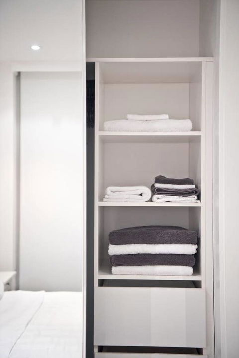 Luxury City Apt With Pool, Gym, Spa, Netflix - Accommodation Kalgoorlie 7