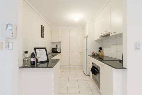 One Bedroom In Adelaideâ€™s East End FREE WIFI*Netflix*Parking - Accommodation Kalgoorlie 3