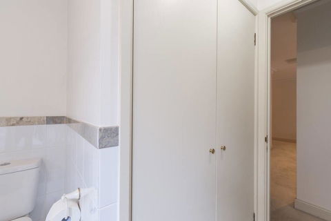 One Bedroom In Adelaideâ€™s East End FREE WIFI*Netflix*Parking - Accommodation Kalgoorlie 20