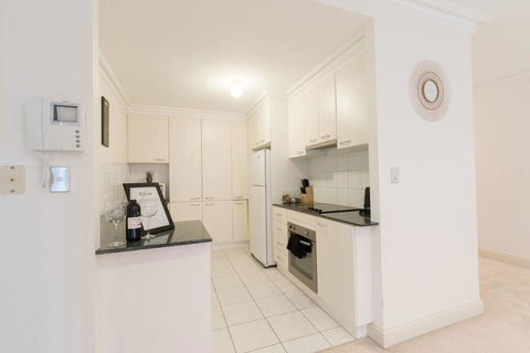 One Bedroom In Adelaideâ€™s East End FREE WIFI*Netflix*Parking - Accommodation Kalgoorlie 12