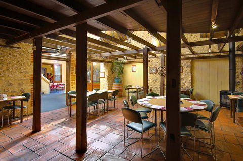 Victoria Hotel Strathalbyn - Accommodation Kalgoorlie 12