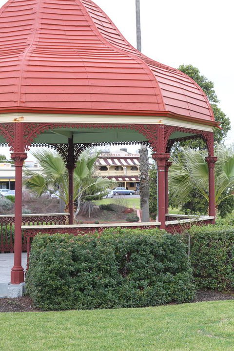 Victoria Hotel Strathalbyn - Accommodation Kalgoorlie 8