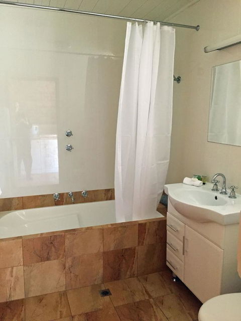 Coonawarra Place Motor Inn - Accommodation Kalgoorlie 7
