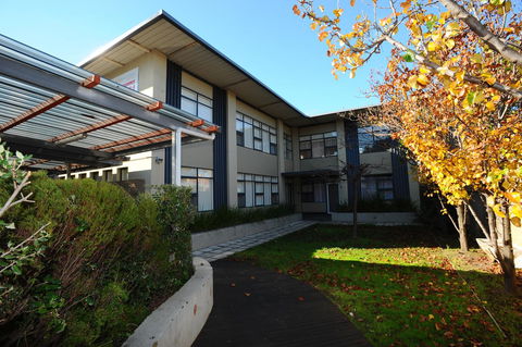 Glenelg Holiday Apartments-Ellis - Accommodation Kalgoorlie 0