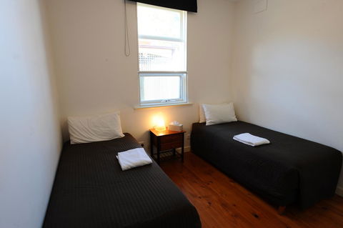 Glenelg Holiday Apartments-Ellis - Accommodation Kalgoorlie 9