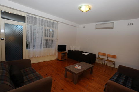 Glenelg Holiday Apartments-Ellis - Accommodation Kalgoorlie 7