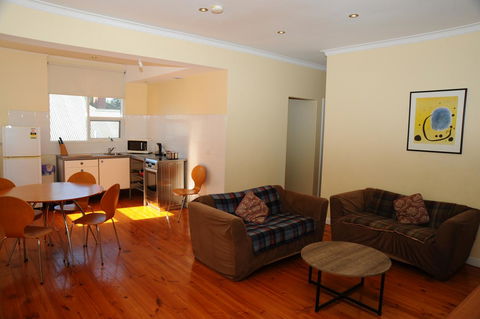 Glenelg Holiday Apartments-Ellis - Accommodation Kalgoorlie 6