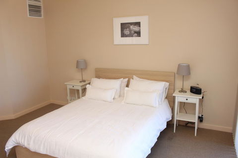 The Lighthouse - Beachfront Accommodation - Accommodation Kalgoorlie 6