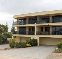 The Lighthouse - Beachfront Accommodation - Accommodation Kalgoorlie