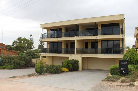 The Lighthouse - Beachfront Accommodation - Accommodation Kalgoorlie 0